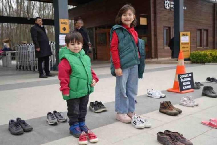 Kocaeli'de Sessiz Ayakkabı Nöbeti 7