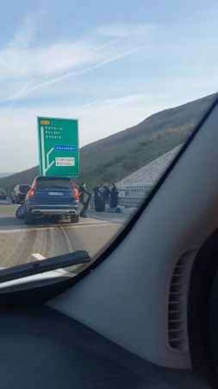 Kuzey Marmara Otoyolu’nda 8 araç zincirleme kazaya karıştı: 4 yaralı 4