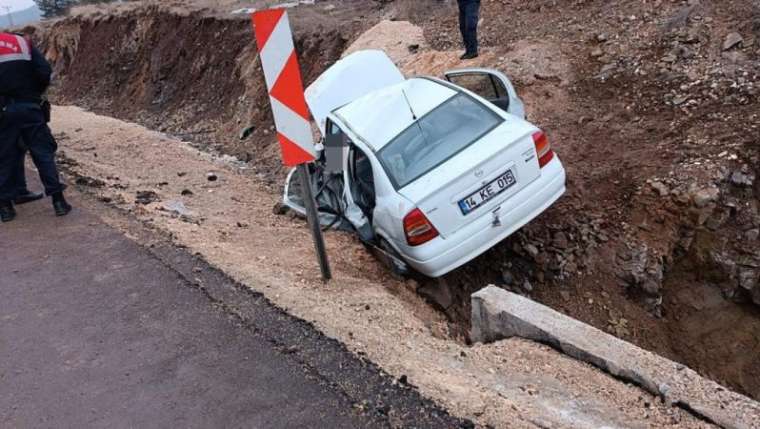 Bolu'da Araç Yoldan Çıktı 1 Ölü 3 Yaralı 3