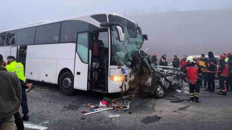 Sakarya'da Katliam Gibi Kaza: 10 Ölü 63 Yaralı 6