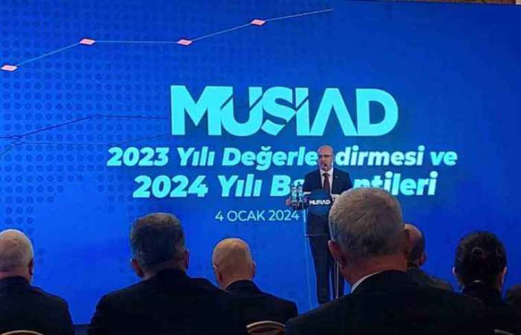 2024 Yılı İçin Toplandılar 2