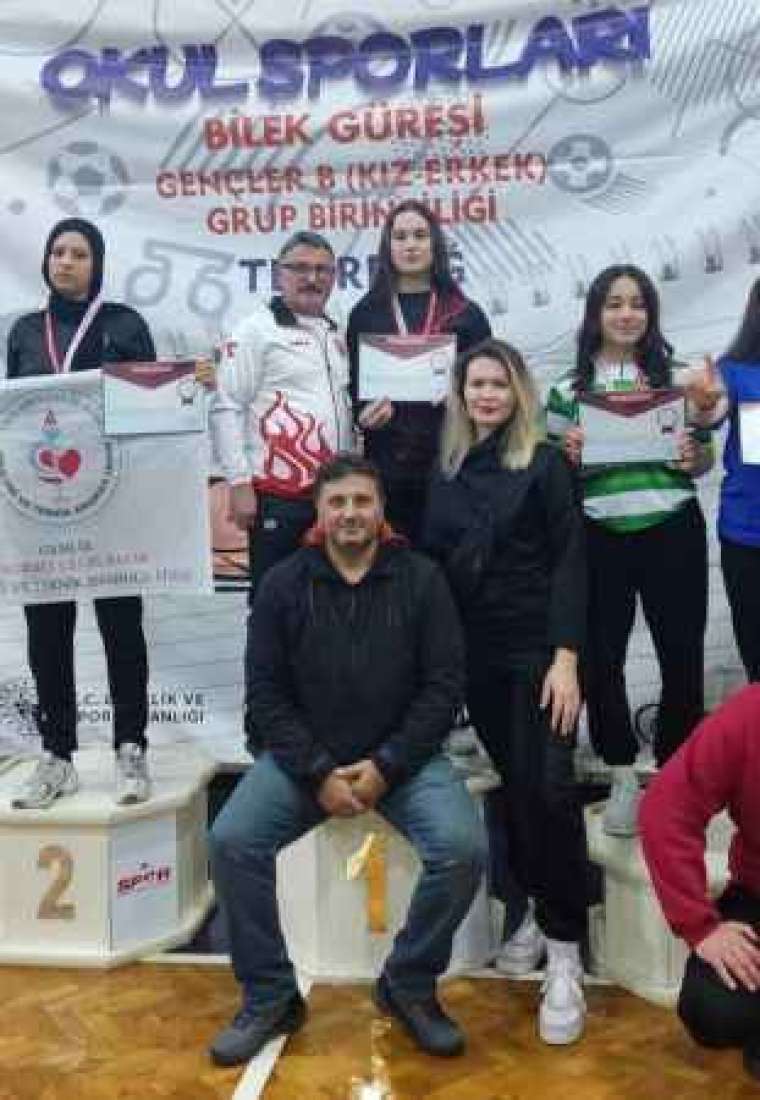 Tekirdağ’da Yapılan Okul Sporları Bilek Güreşinde Düzceli Sporcular 6 Madalya Kazandı! 2