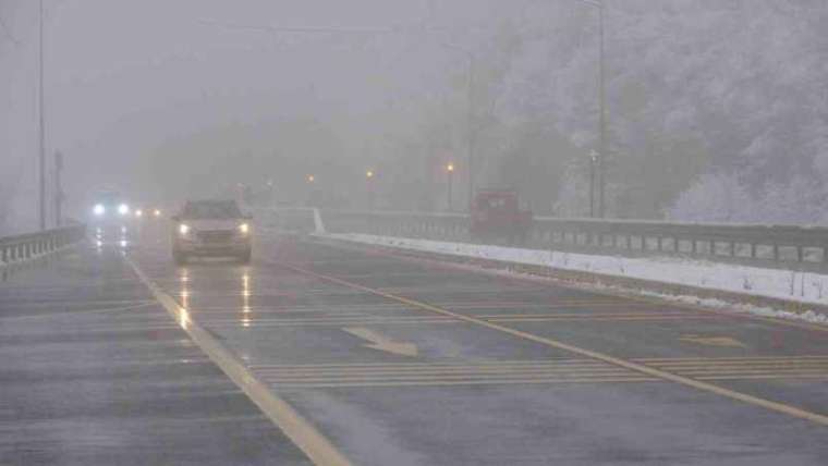 Bolu Dağı’nda Görüş mesafesi 30 metreye Düştü 1