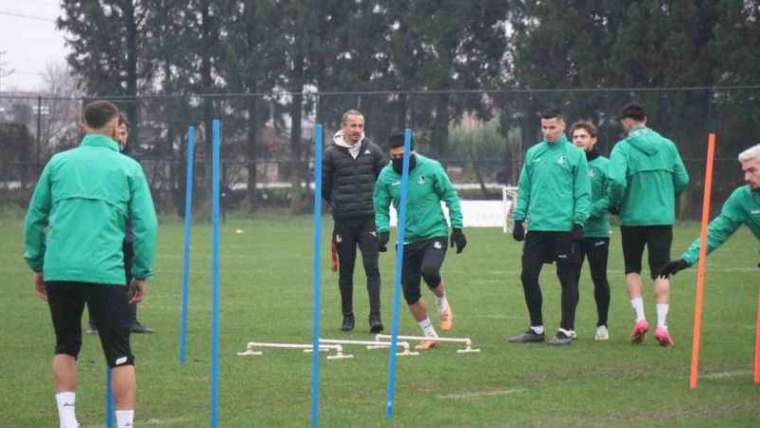 Fenerbahçe’nin Futbolcusu Bartuğ Elmaz’a Sakaryaspor Talip Oldu 5