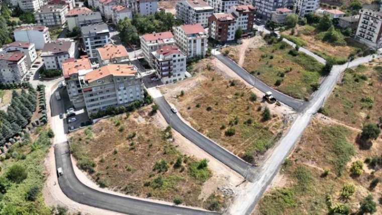 Gebze'de Yollara 599 Ton Sıcak Asfalt Serildi 1