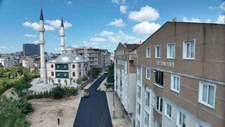 Gebze'de Yollara 599 Ton Sıcak Asfalt Serildi 2