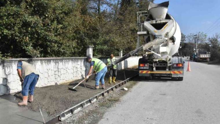 135 Bin Ton Asfalt Serildi 12 Bin 500 Metre Yeni Yol Açıldı! 2