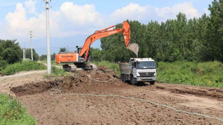 135 Bin Ton Asfalt Serildi 12 Bin 500 Metre Yeni Yol Açıldı! 1