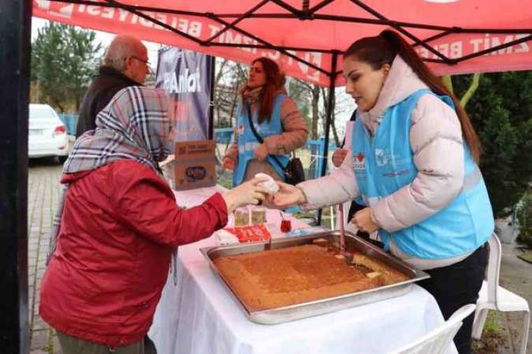 Talepleri Tek Tek Not Alıyorlar 3