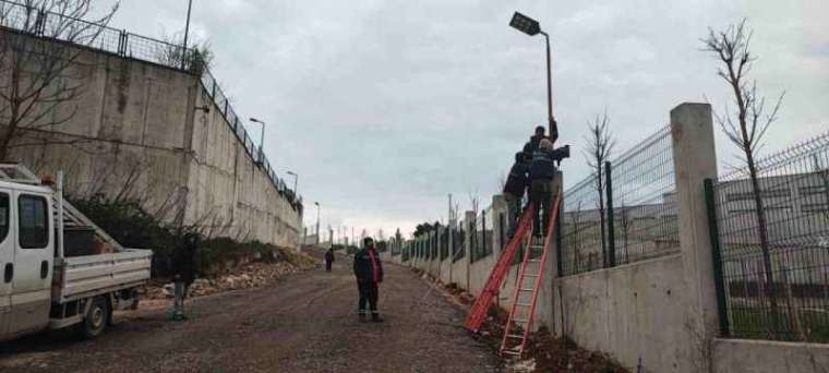 Şehir Hastanesi bağlantı yolu güneş enerjisi ile aydınlatılıyor 1