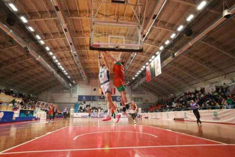 TBL: Kocaeli BŞB Kağıtspor: 87 - Semt77 Yalovaspor: 96 2