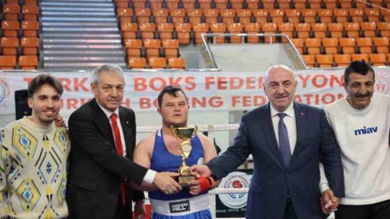  Türkiye Büyük Kadınlar Boks Şampiyonası Darıca'da Sona Erdi 3