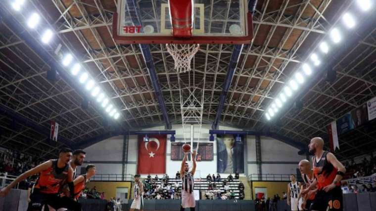  Sakarya Büyükşehir Basketbol Takımı 71-91’lik Skorla Galip Ayrıldı 2