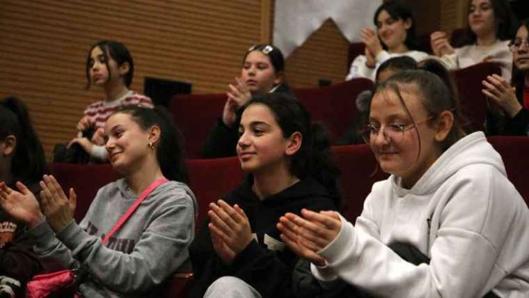 Sakarya'da 'Çocuklarla Mekke’nin Fethinden Kudüs’ün Özgürlüğüne’ Programı 4