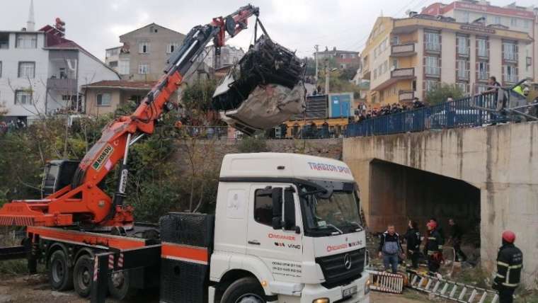 5 Kişiyi Ölüme Götüren Servisin Emniyet Kemerinin Olmadığı Saptanmıştır! 2