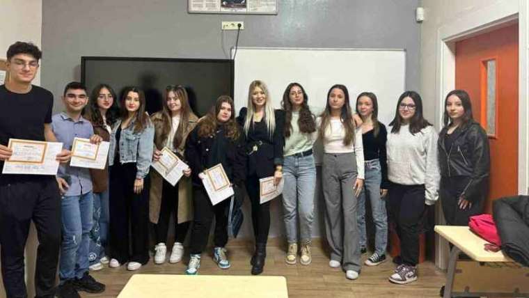 Altınküre Fen Ve Anadolu Lisesi'nde Karne Heyecanı! 2