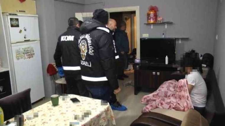 Kocaeli'de Eş Zamanlı Fuhuş Operasyonu: 12 Kadın Kurtarıldı 9'u Şüpheli Yakalandı 7