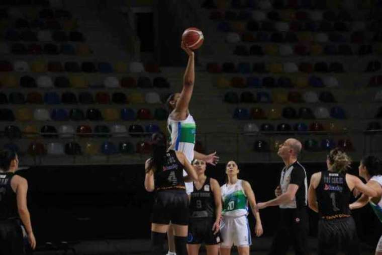 Kadınlar Basketbol Süper Ligi: İzmit Belediyespor: 131 - Hatay BŞB: 87 12