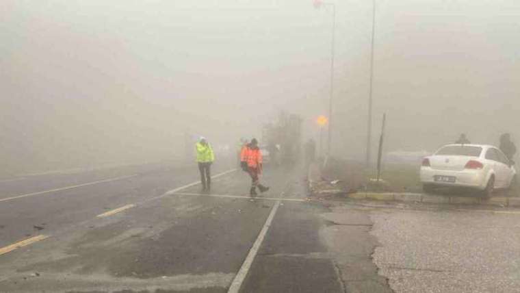 Bolu Dağı’nda Yoğun Sis Kazaya Mal Oldu! 4