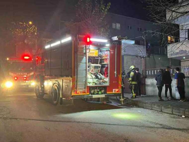 Elektrik Panosundan Çıkan Yangın Söndürüldü! 1