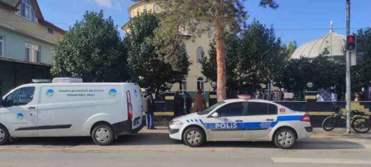 Evinde Ölü Bulunan Emekli Polis Son Yolculuğunda 4