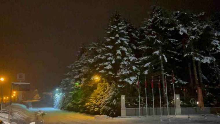 Bolu Dağı'nda Kar Yağışı Başladı 2