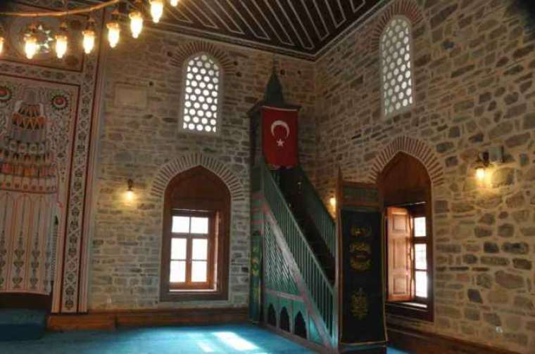 Kanuni Sultan Süleyman’ın yaptırdığı camide 7 yıl sonra ilk namaz 2