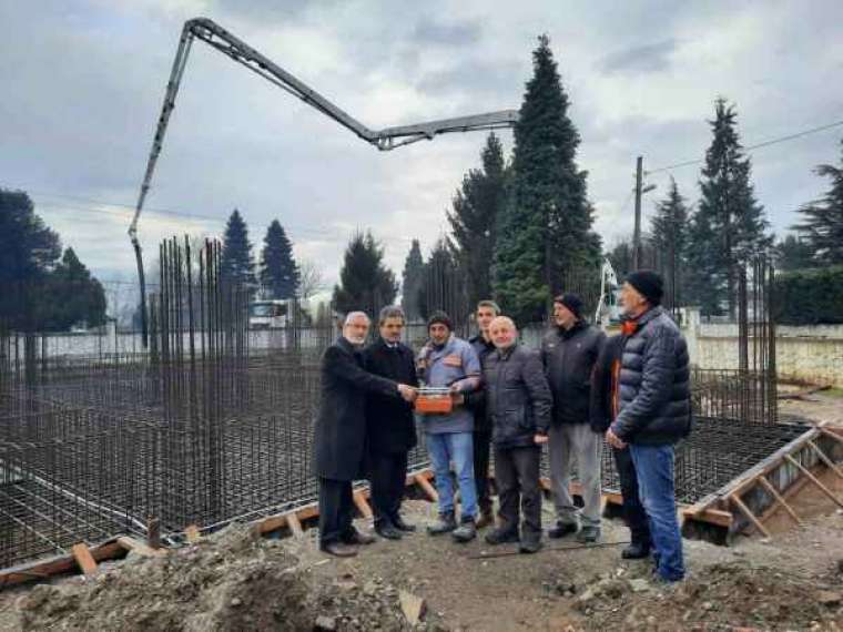 Düzce'de Deprem Sonrası Yıkılan Cami Temelleri Atılıyor 1