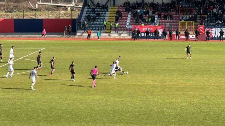 TFF 2. Lig: Düzcespor: 0 - Amed Sportif Faaliyetler: 3 7