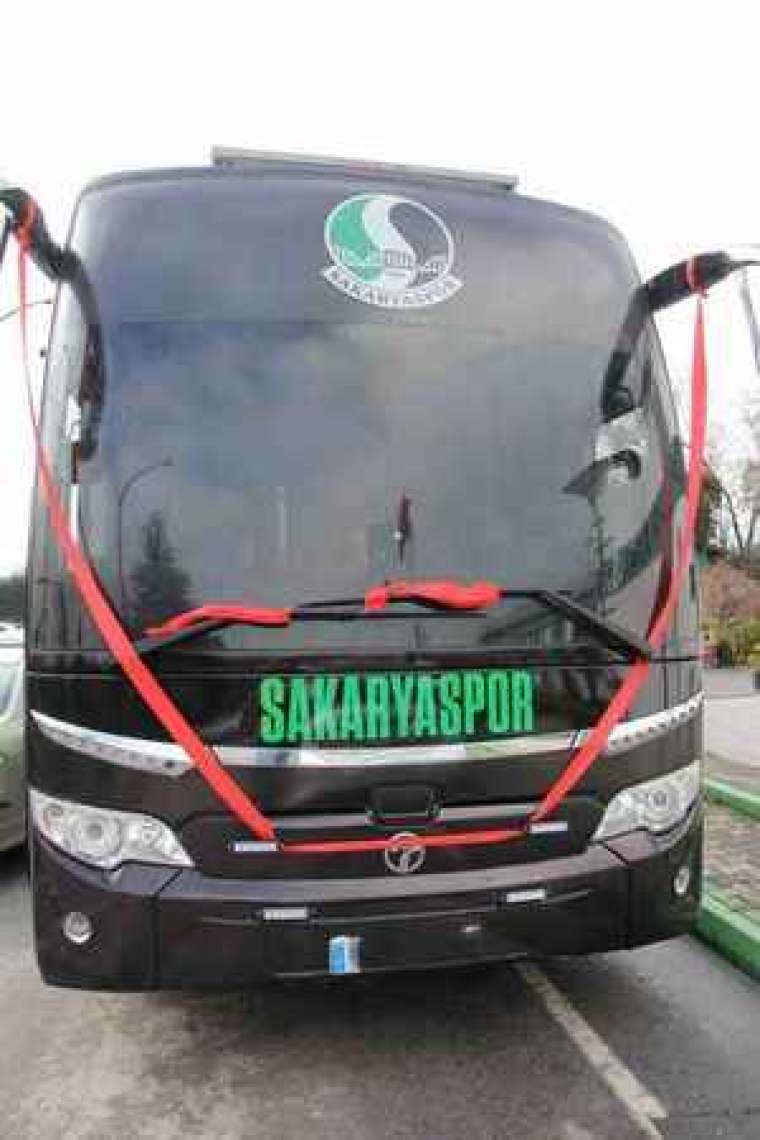 Alemdar’dan Sakaryaspor’a Yeni Takım Otobüsü! 3