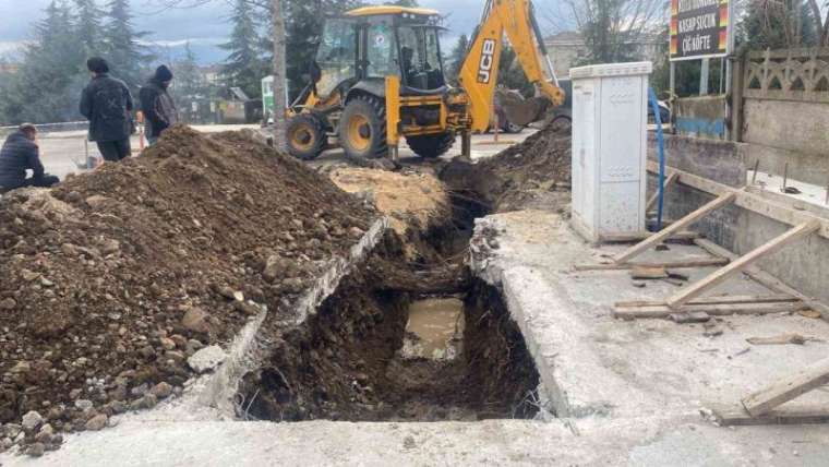 30 Bin Metre Yeni İçme Suyu Hattı Çekildi! 1