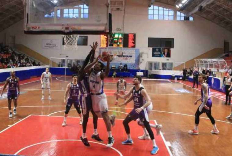 TBL: Kocaeli BŞB Kağıtspor: 57 - Sigortam Net: 81 5