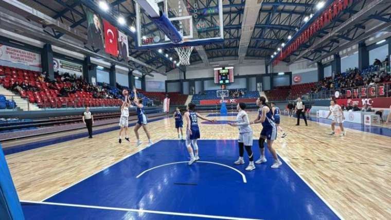 Düzce Atletik, Kendi Sahasında Gallardo’ya 84-64’lük Skorla Yenildi 2