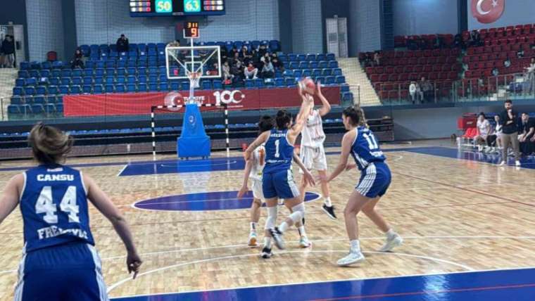 Düzce Atletik, Kendi Sahasında Gallardo’ya 84-64’lük Skorla Yenildi 6