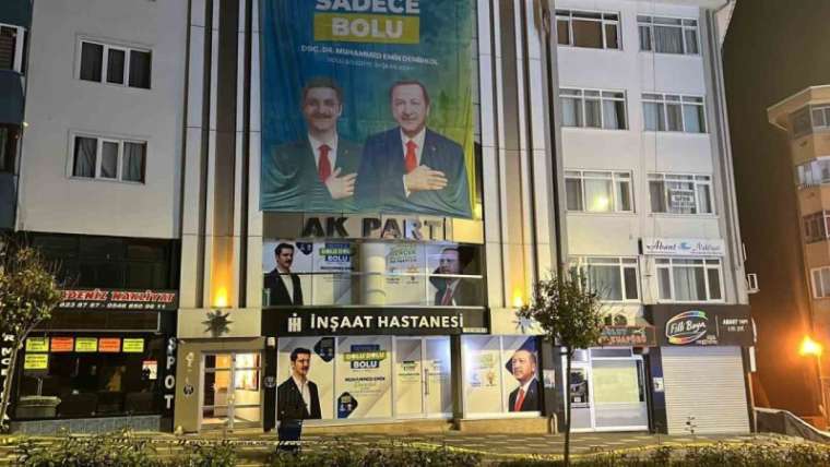 AK Parti Binasında Hareketli Anlar; Şüpheli Paket... 5