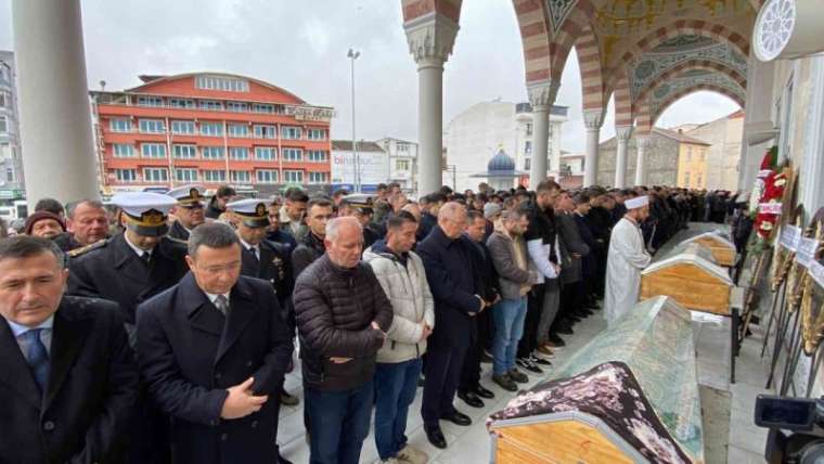 Kocaeli'de Dede ile Torunun Aynı Günde Vefatı Yürekleri Dağladı 1