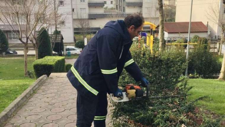 Körfez'de Yeşillik Alan Ve Park Bakımları 2