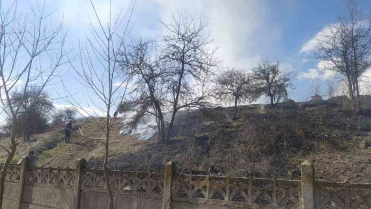 Bolu'nun Aşağıkuldan Köyü Mezarlığında Yangın Çıktı 1