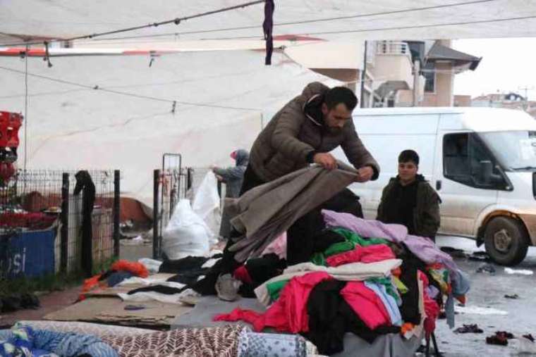 Pazarda Fenomen Olan Pazarcı, Arkadaşlarının Yardımıyla Hayalini Gerçekleştirdi 2