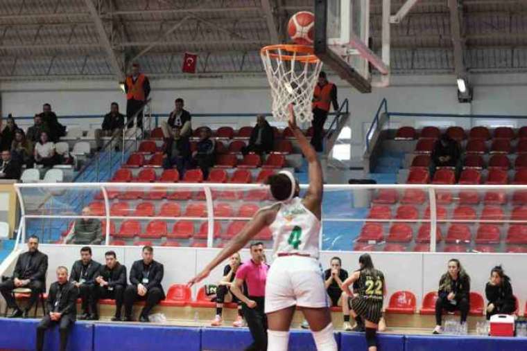 Kadınlar Basketbol Süper Ligi: İzmit Belediyespor: 113 - Çankaya Üniversitesi: 104 2