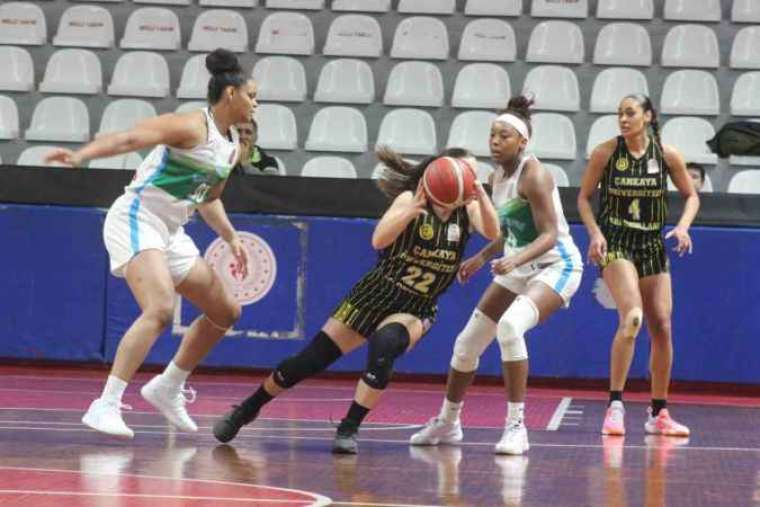 Kadınlar Basketbol Süper Ligi: İzmit Belediyespor: 113 - Çankaya Üniversitesi: 104 7