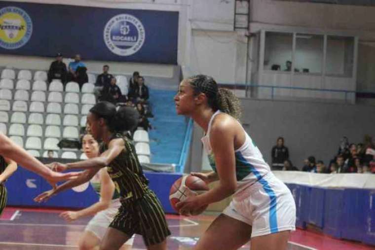 Kadınlar Basketbol Süper Ligi: İzmit Belediyespor: 113 - Çankaya Üniversitesi: 104 9