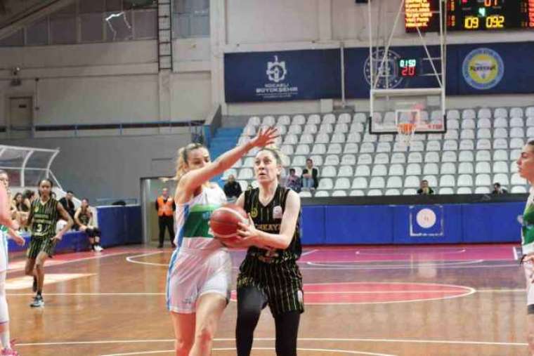 Kadınlar Basketbol Süper Ligi: İzmit Belediyespor: 113 - Çankaya Üniversitesi: 104 13