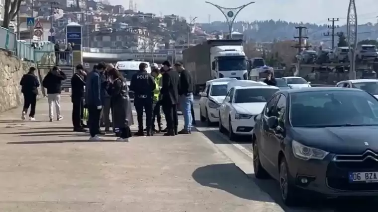  Kocaeli'de 7 Araç Birbirine Girdi! 5 Yaralı... 7