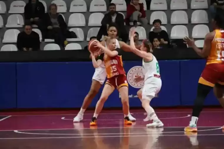 KBSL Play-Off: İzmit Belediyespor: 64 - Galatasaray: 90 8