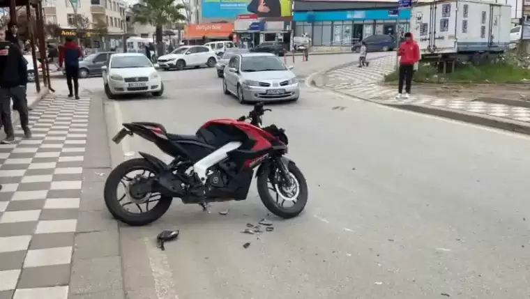 Kocaeli'de Motosikletler Birbirine Girdi! 3