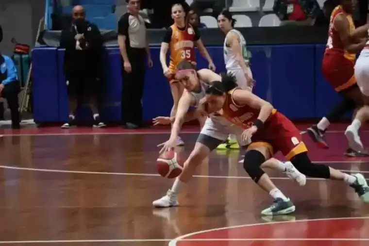 KBSL Play-Off: İzmit Belediyespor: 75 - Galatasaray: 78 7