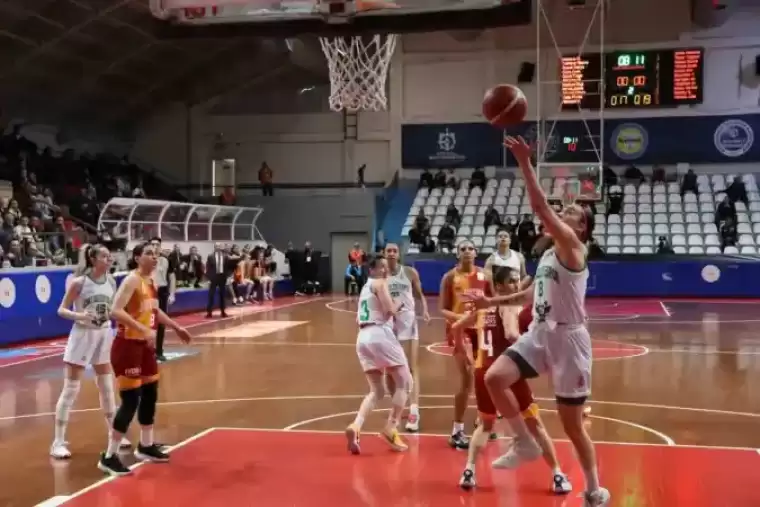 KBSL Play-Off: İzmit Belediyespor: 75 - Galatasaray: 78 15