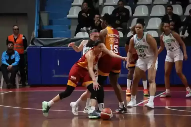 KBSL Play-Off: İzmit Belediyespor: 75 - Galatasaray: 78 16