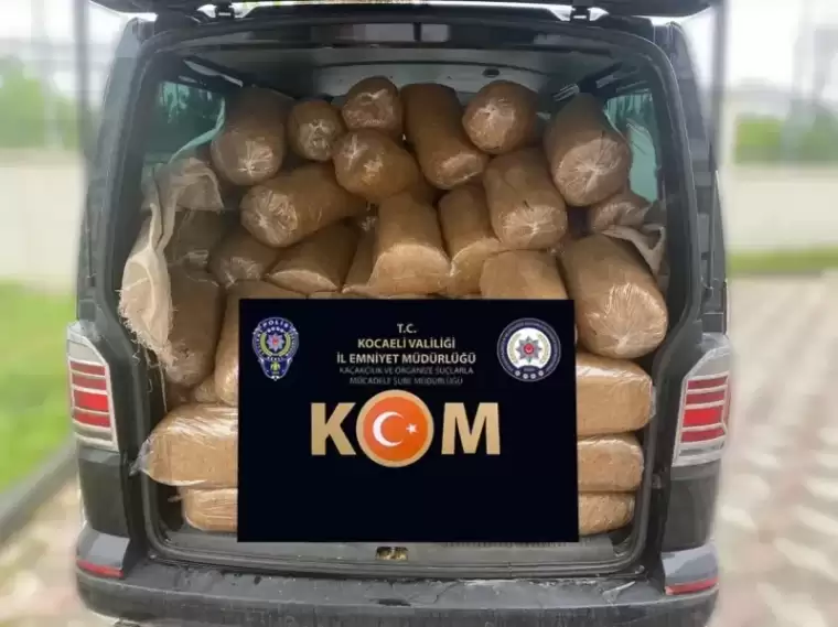 Kocaeli'de 1 Ton 100 Kilo Gümrük Kaçağı Tütün Yakalandı! 2